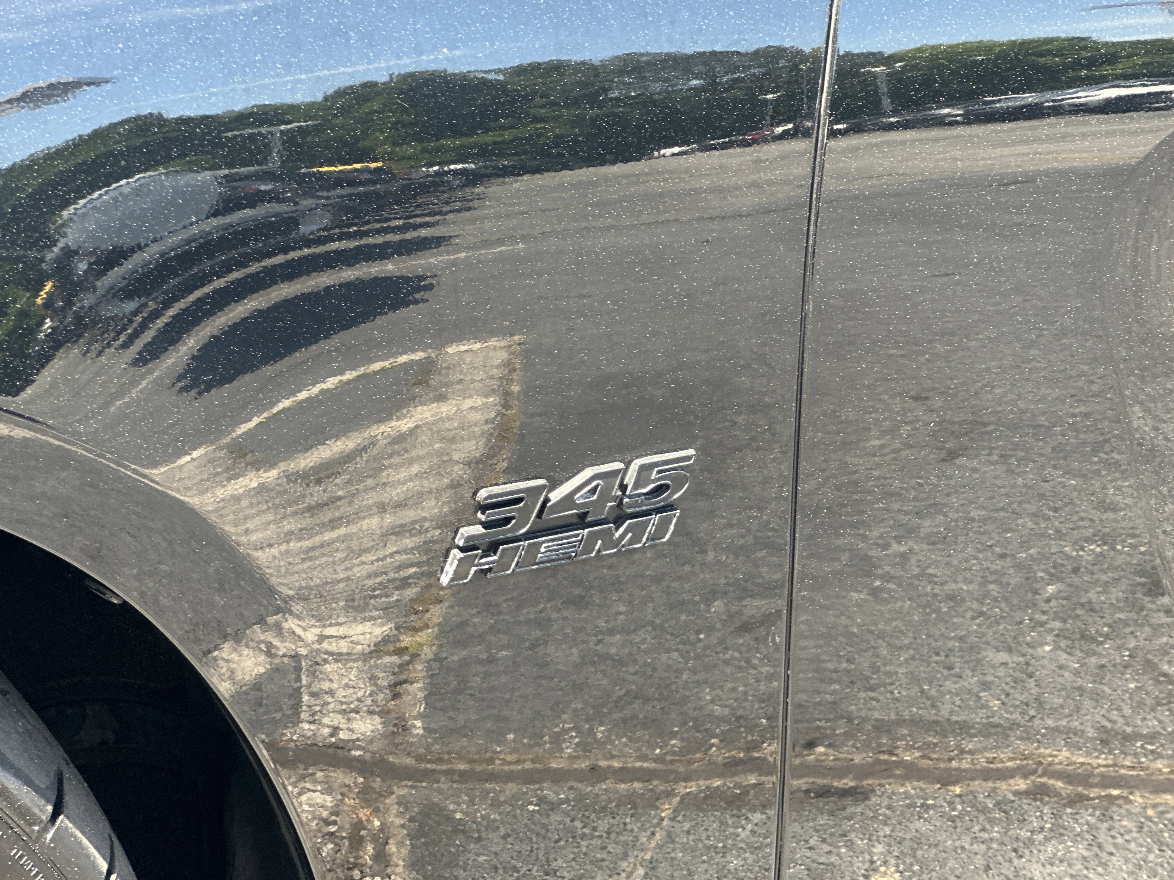 Used 2018 Dodge Charger R/T RWD image 14