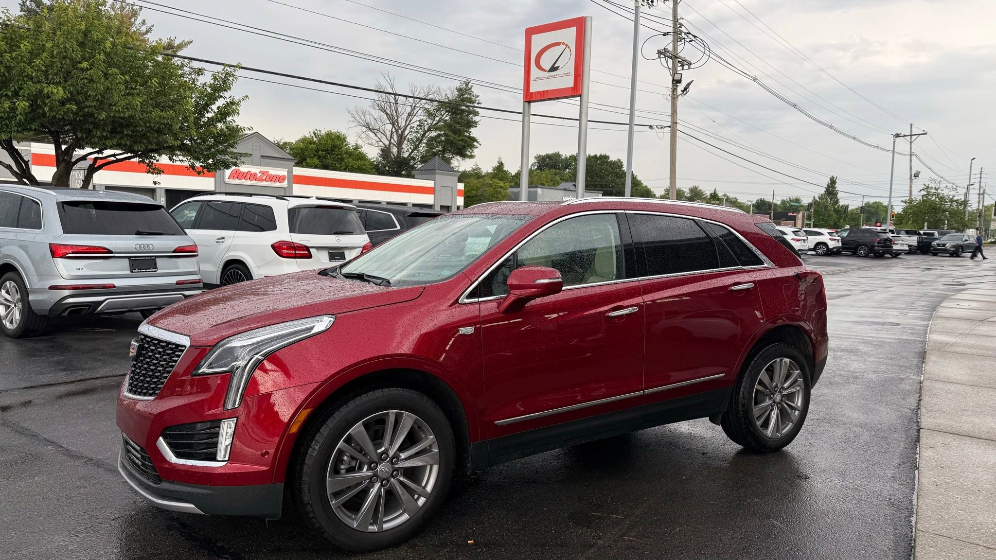 Used 2024 Cadillac XT5 Premium Luxury w/ Technology Package AWD/4WD image 9