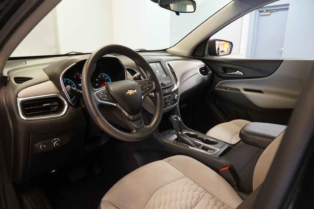 Used 2019 Chevrolet Equinox LS FWD image 6