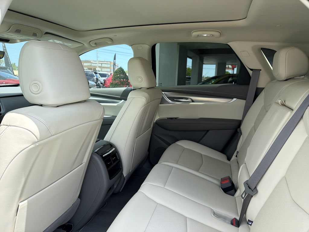 New 2026 Cadillac XT5 Premium Luxury w/ Driver Assist Package FWD image 21