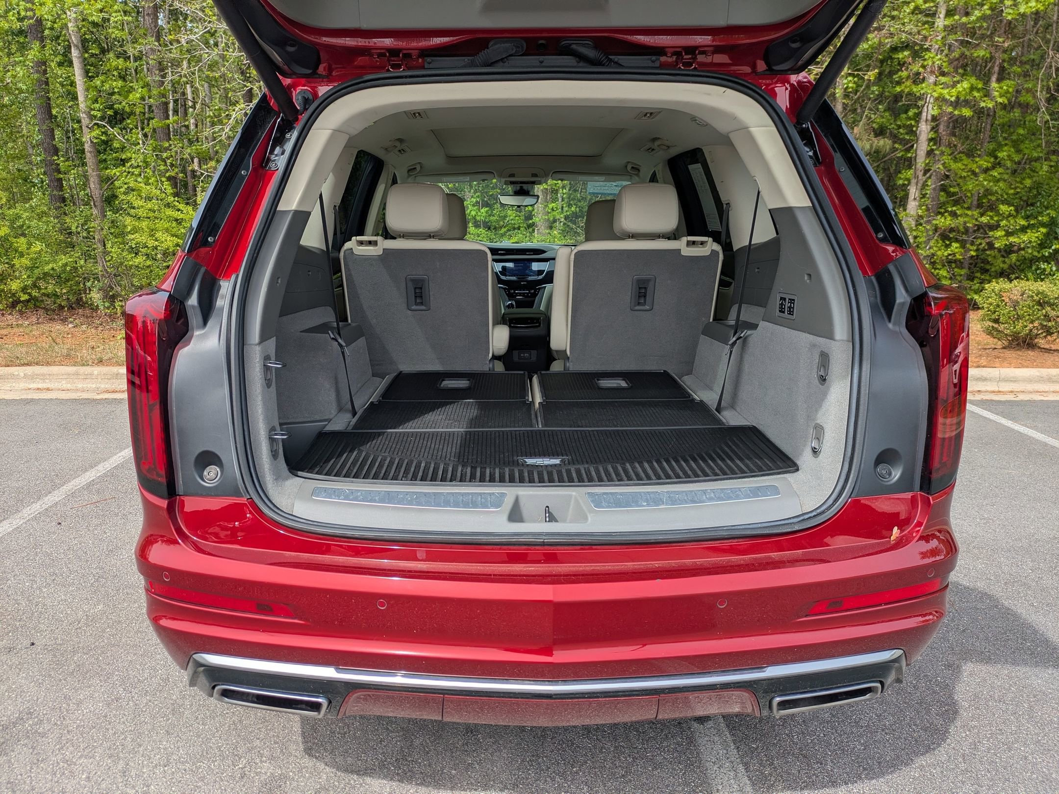 Used 2023 Cadillac XT6 Premium Luxury w/ Technology Package image 34