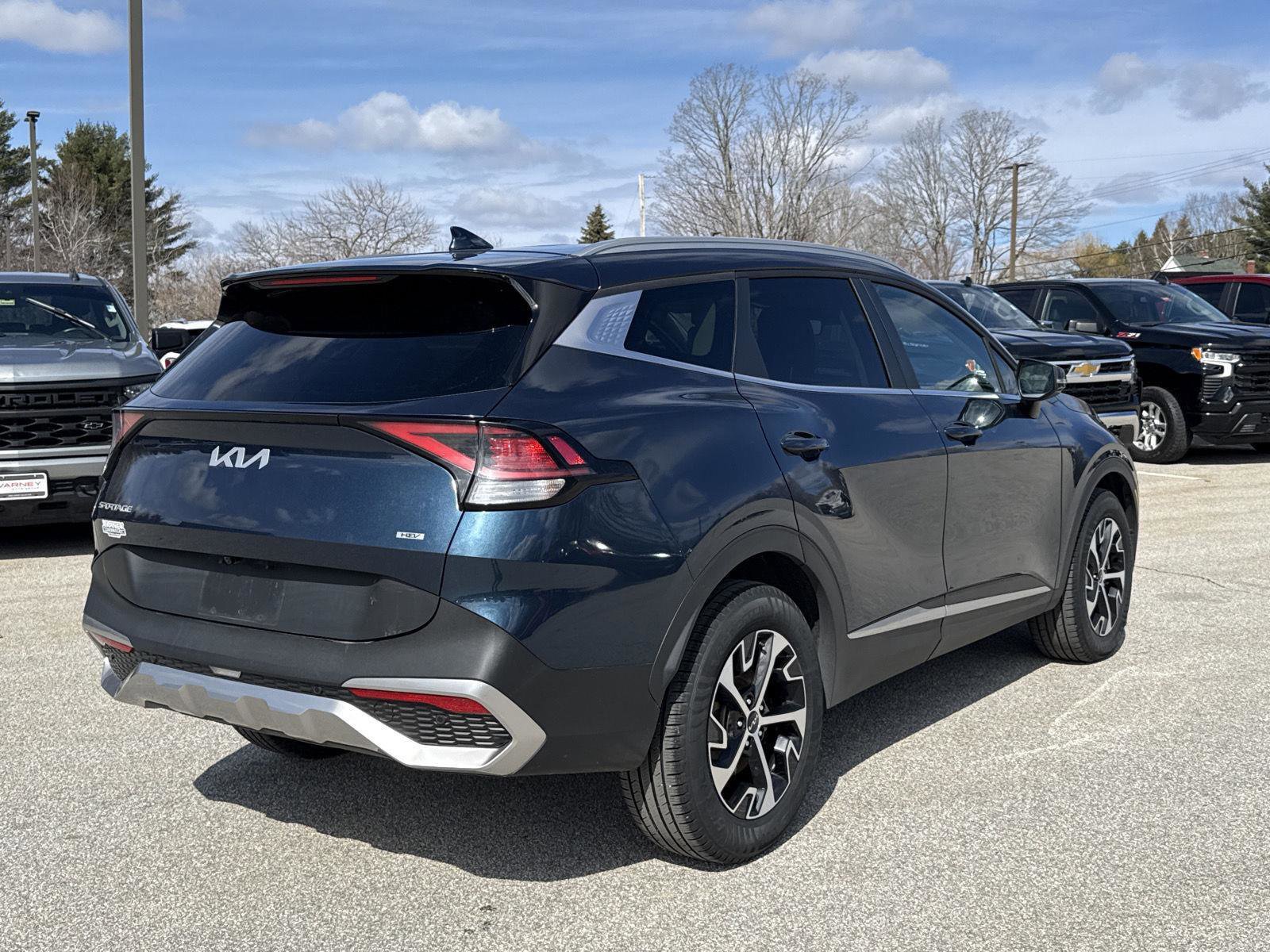 Used 2023 Kia Sportage EX image 7