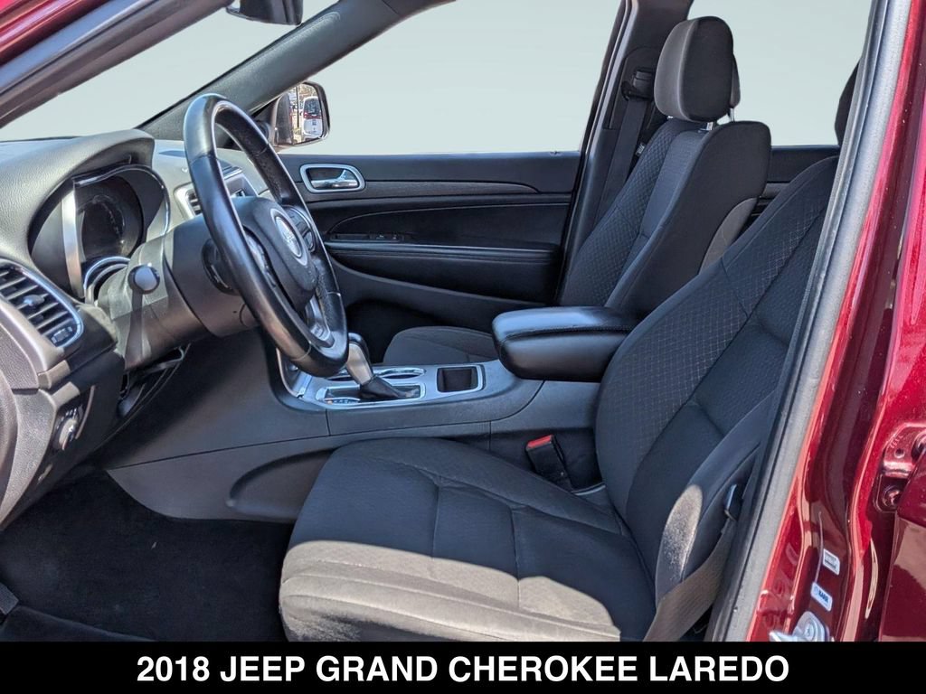 Used 2018 Jeep Grand Cherokee Laredo RWD image 14