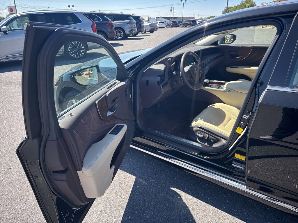 Used 2019 Lexus LS 500 AWD image 15