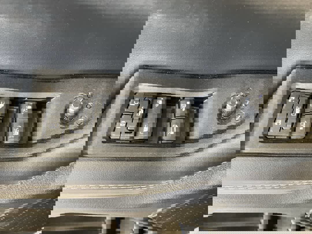 Used 2024 Jeep Grand Cherokee Altitude image 13