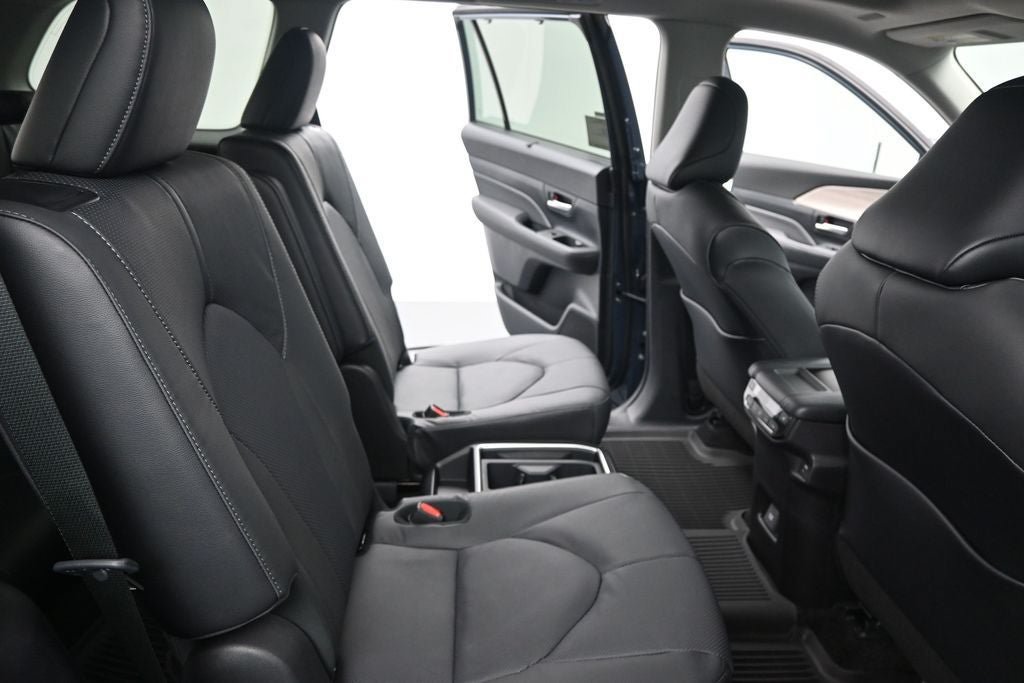 New 2026 Toyota Grand Highlander AWD Hybrid image 14