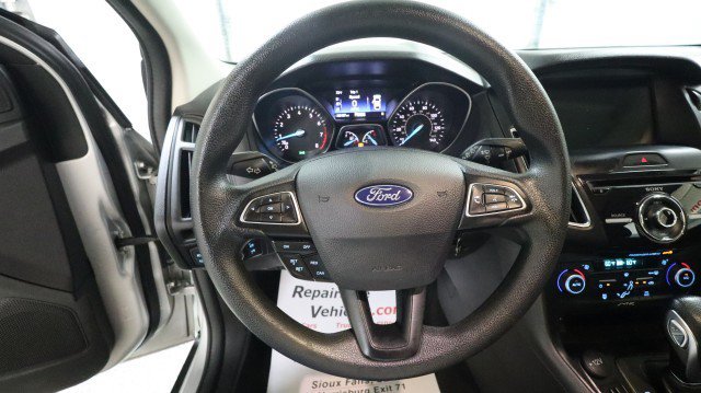 Used 2018 Ford Focus SEL FWD image 15