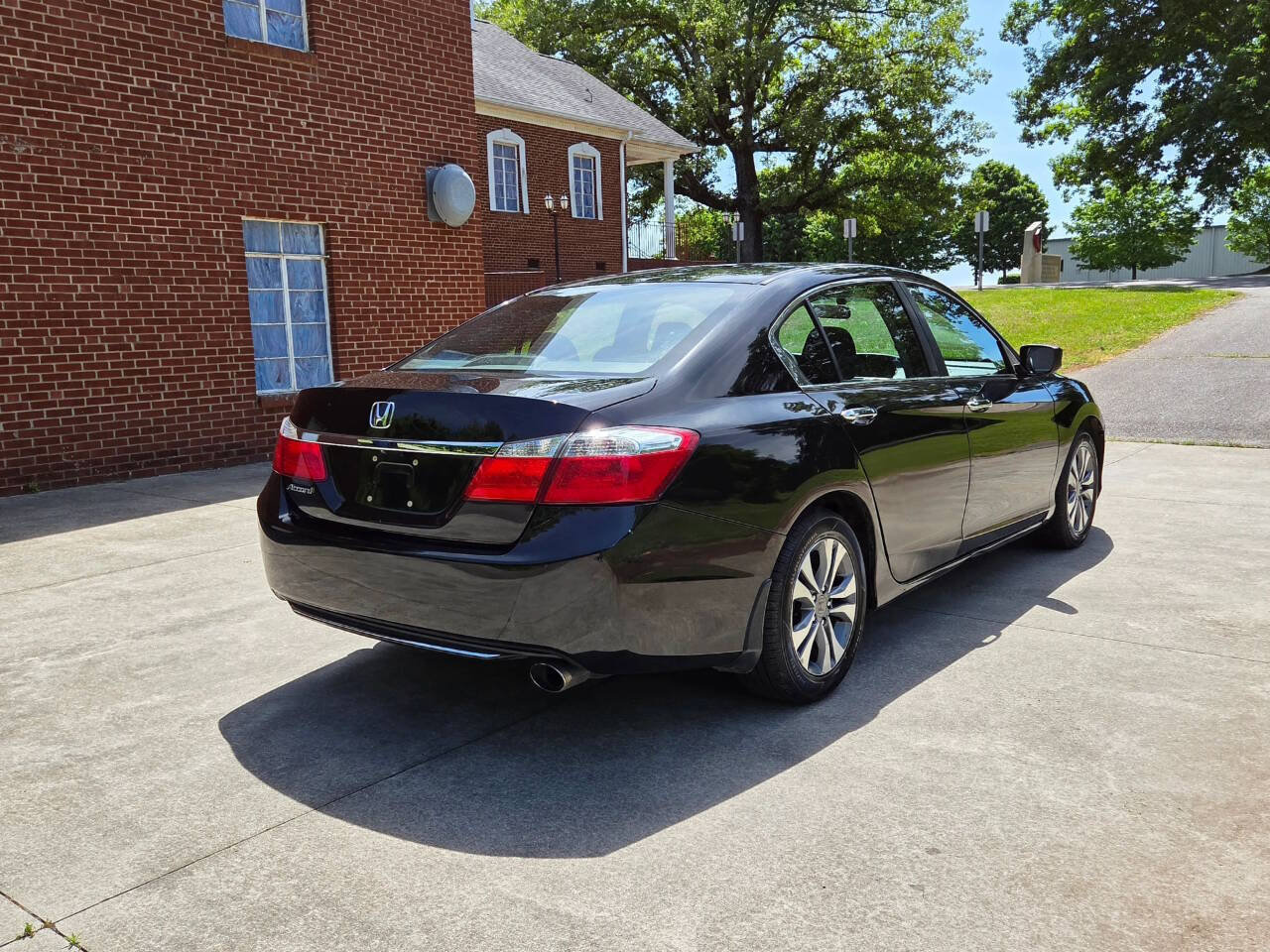 Used 2015 Honda Accord LX image 5