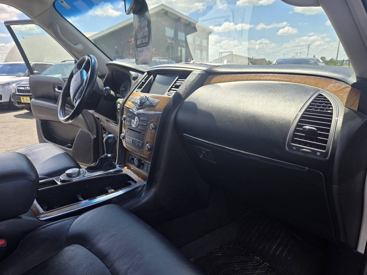 Used 2014 INFINITI QX80 4WD w/ Theater Package image 21