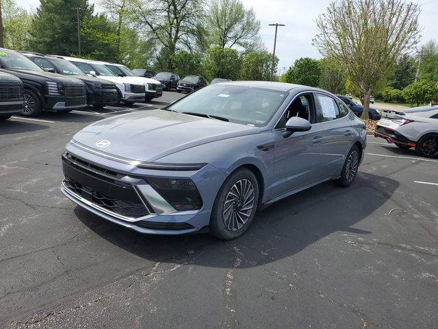 Certified 2025 Hyundai Sonata SEL image 2