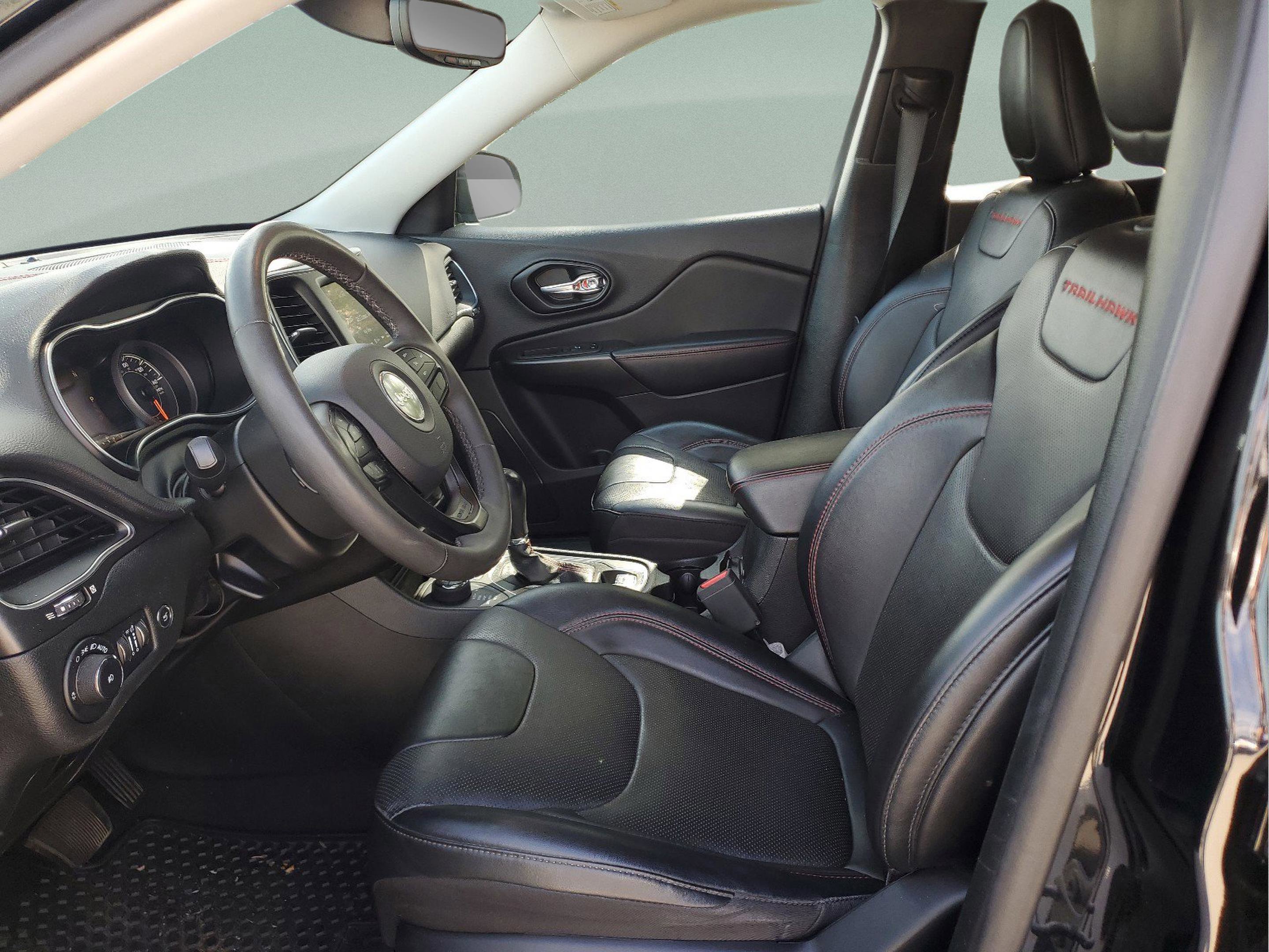 Used 2022 Jeep Cherokee Trailhawk w/ Sound & Nav Group image 16