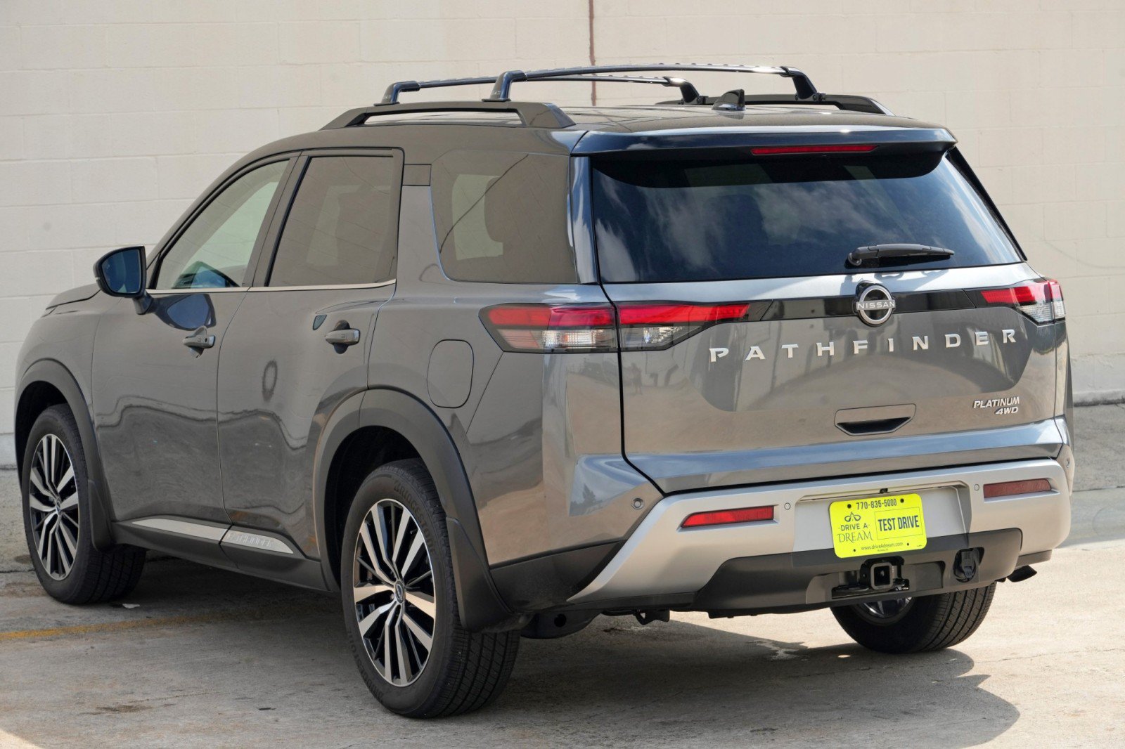 Used 2025 Nissan Pathfinder Platinum AWD/4WD image 53