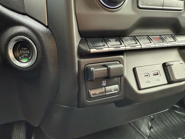 Used 2025 Chevrolet Silverado 2500 W/T image 21