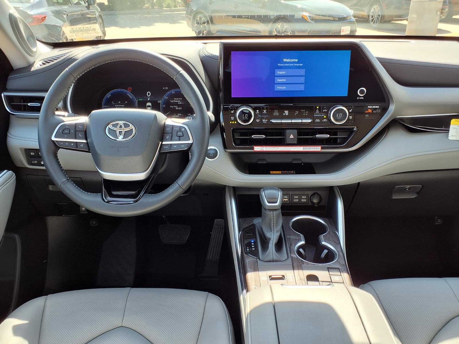 New 2026 Toyota Highlander Limited AWD/4WD image 11