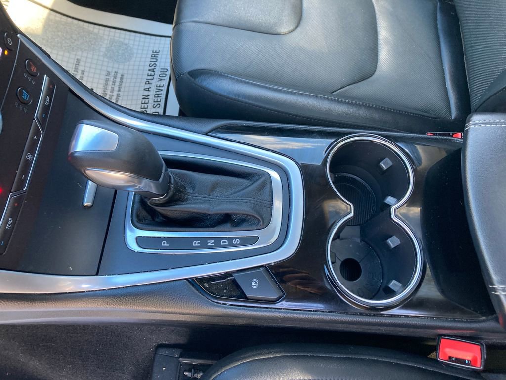 Used 2018 Ford Edge Titanium w/ Equipment Group 301A image 30