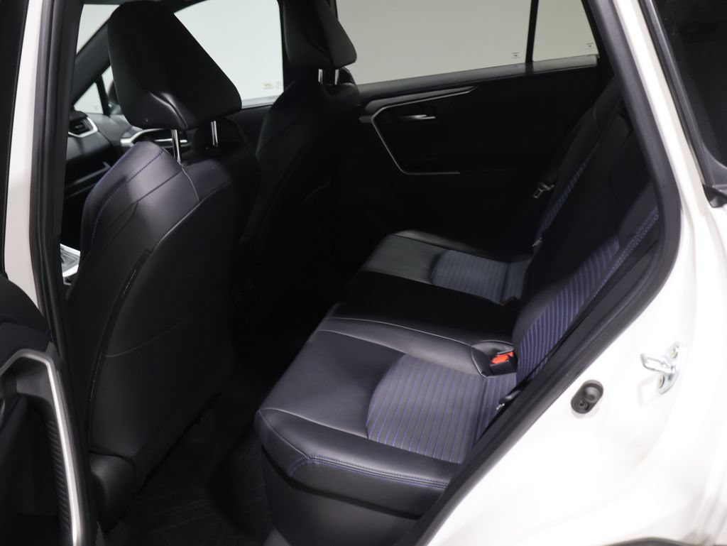 Used 2024 Toyota RAV4 XSE AWD/4WD image 18