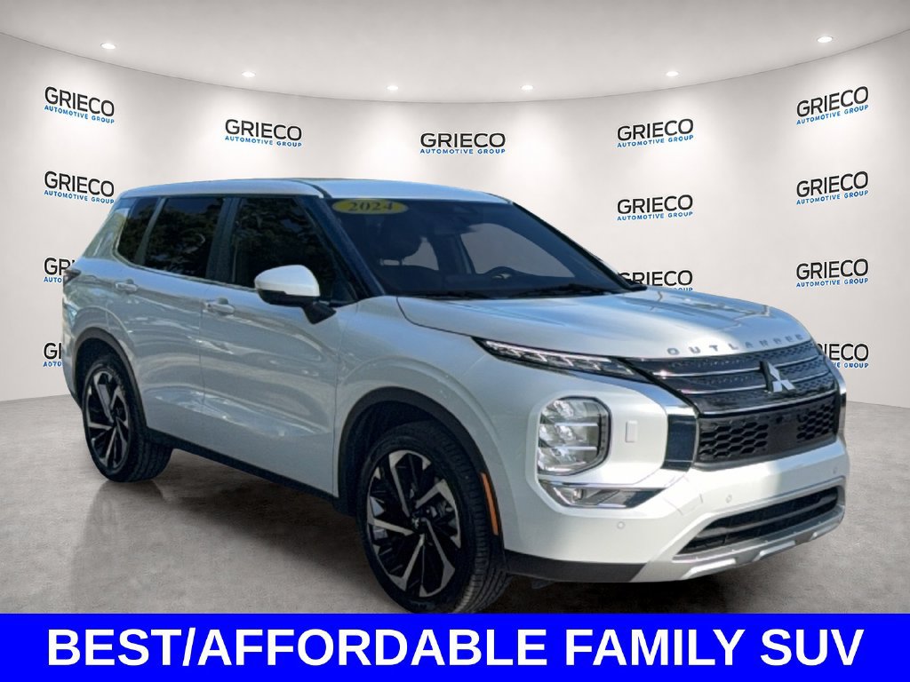 Used 2024 Mitsubishi Outlander SE AWD/4WD image 1