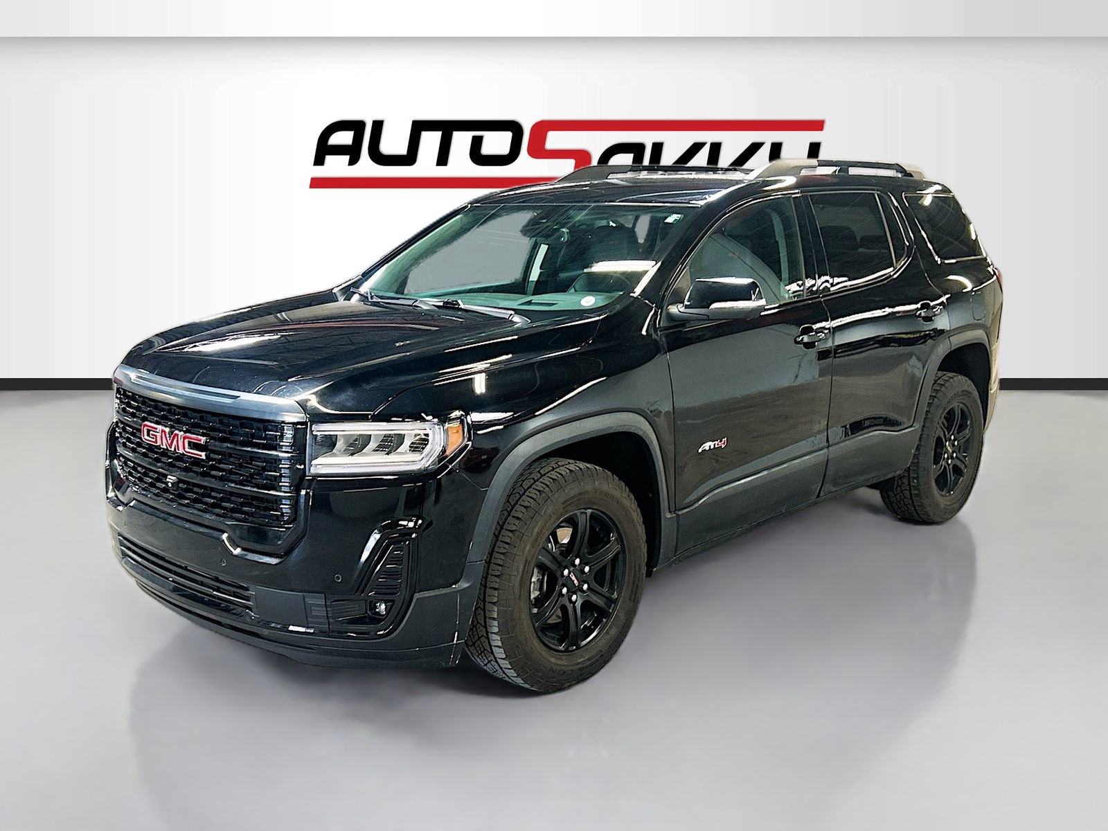 Used 2021 GMC Acadia AT4 w/ Technology Package image 3