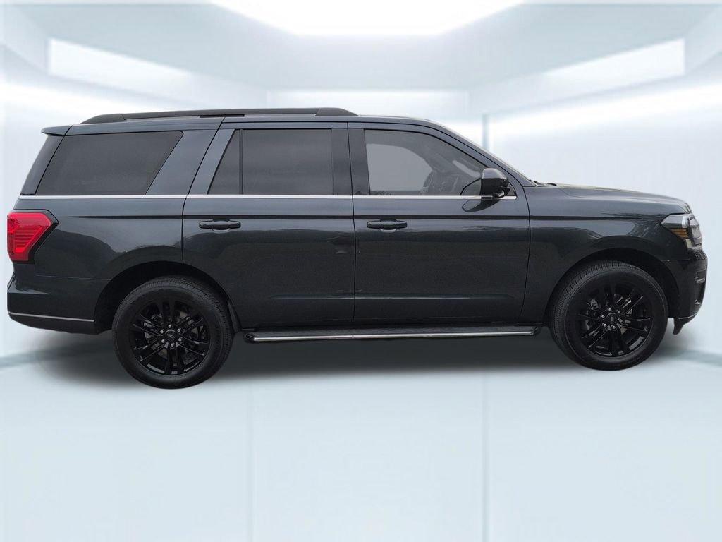 Used 2022 Ford Expedition XLT image 7