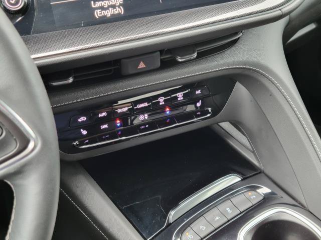 Used 2023 Buick Envision Essence AWD/4WD image 18