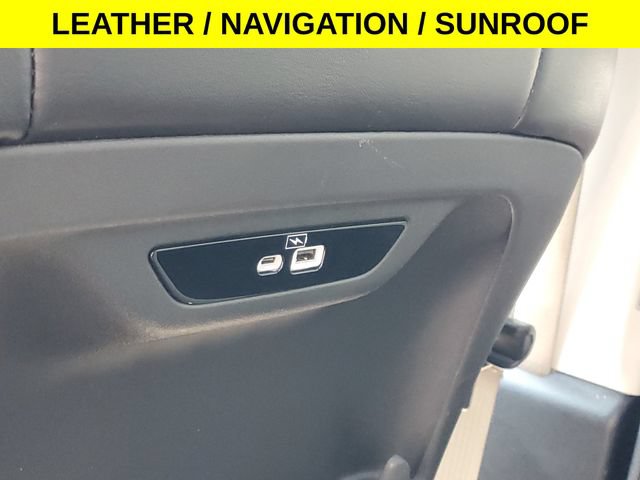 Used 2022 Chrysler Pacifica Limited FWD image 39