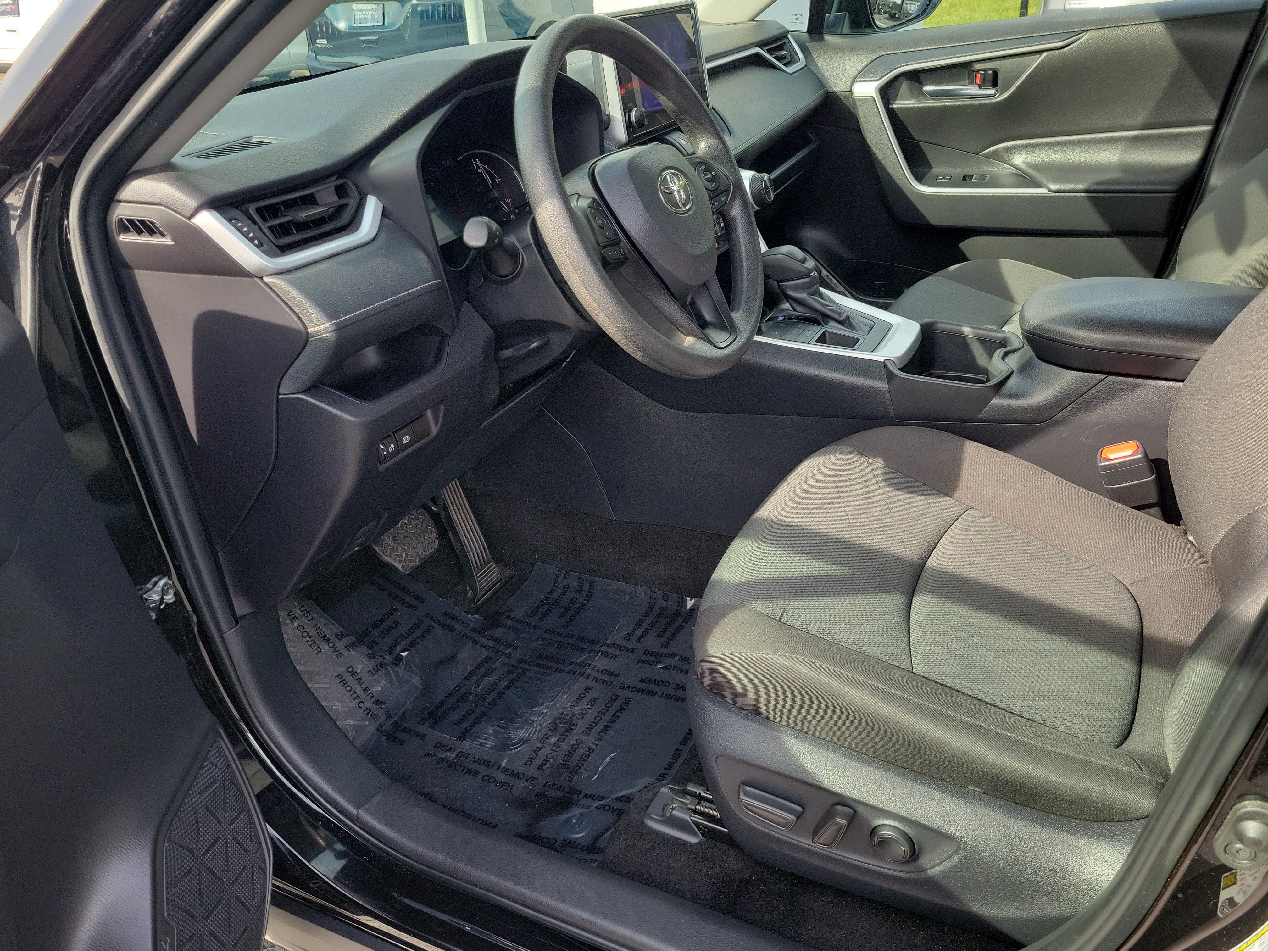 Certified 2025 Toyota RAV4 XLE AWD/4WD image 20