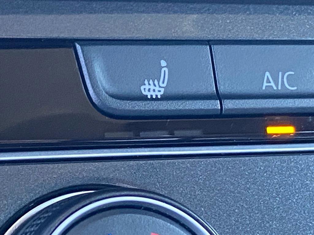 Certified 2024 Volkswagen Tiguan S image 17