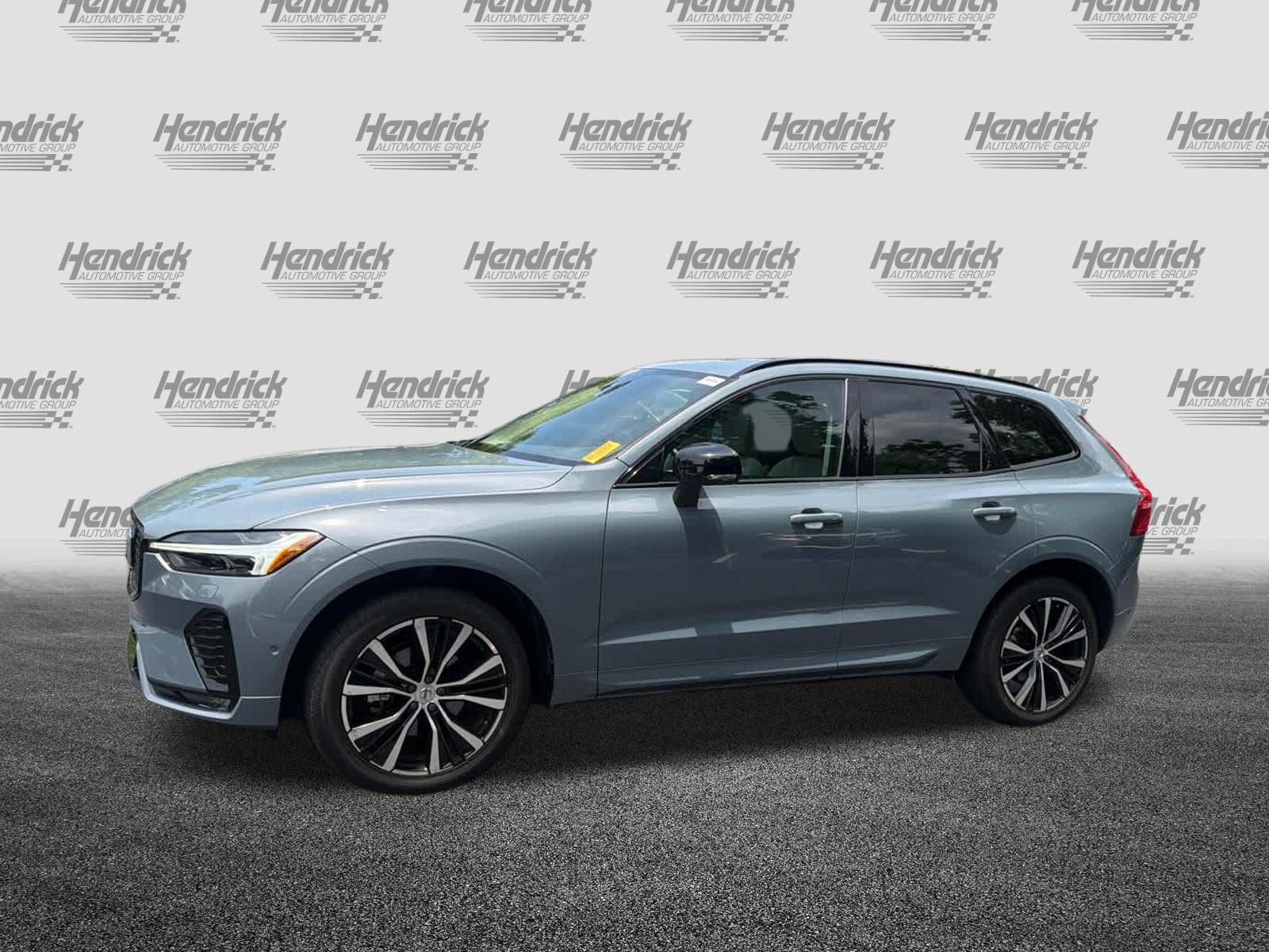 Used 2024 Volvo XC60 B5 Plus w/ Protection Package Premier AWD/4WD image 8