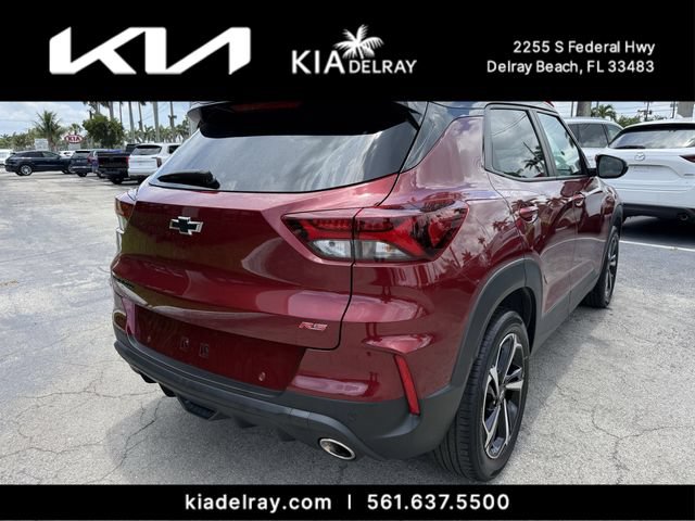 Used 2023 Chevrolet TrailBlazer RS w/ Sun and Liftgate Package FWD image 3