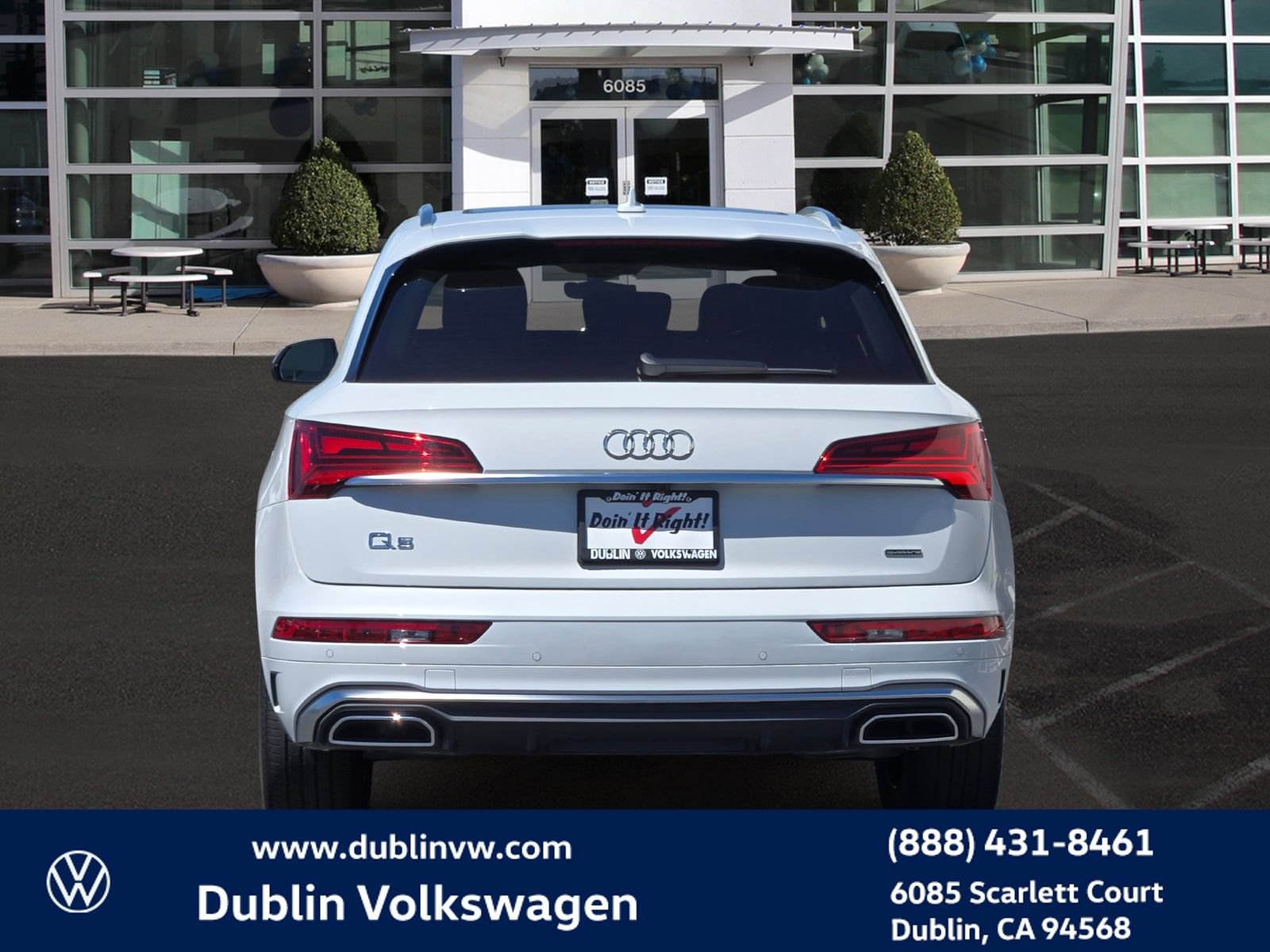 Used 2023 Audi Q5 2.0T Premium w/ Convenience Package AWD/4WD image 5