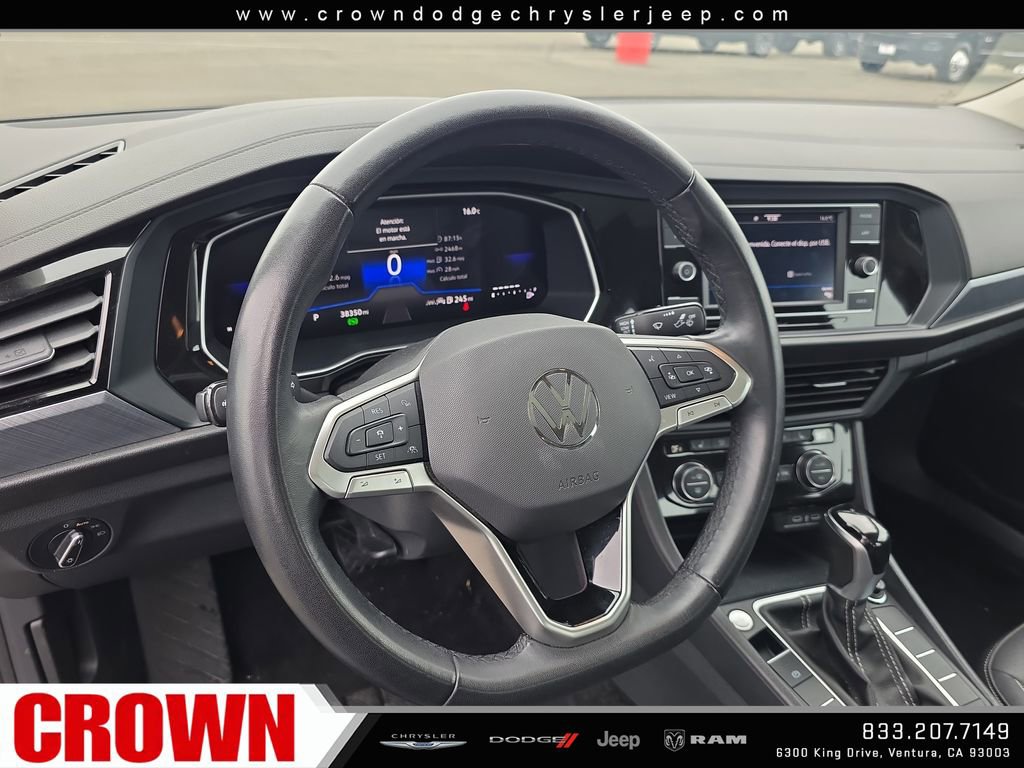 Used 2024 Volkswagen Jetta SE FWD image 12