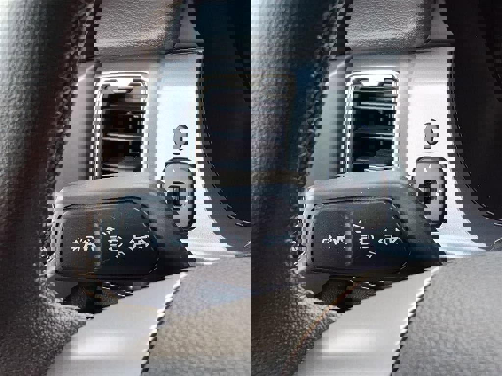 Used 2022 Ford Ranger XLT w/ Equipment Group 302A High image 16