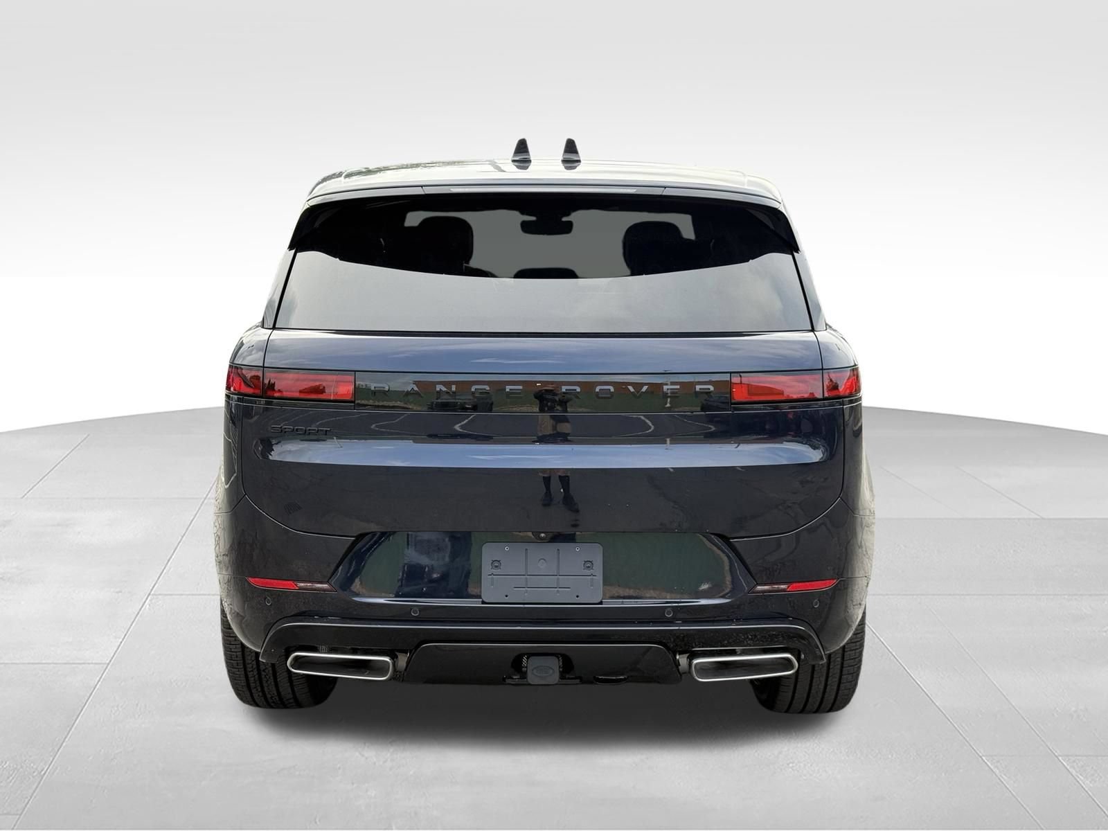 New 2026 Land Rover Range Rover Sport Dynamic SE AWD/4WD image 4