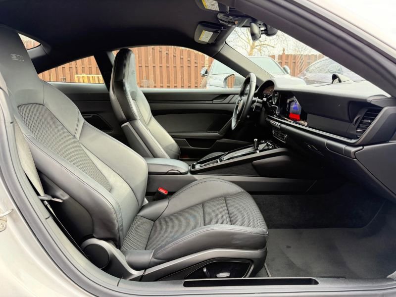 Used 2023 Porsche 911 Carrera T image 21