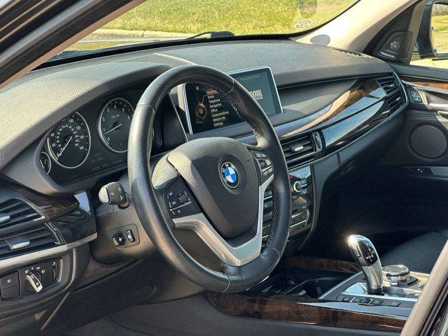 Used 2016 BMW X5 xDrive50i AWD/4WD image 26