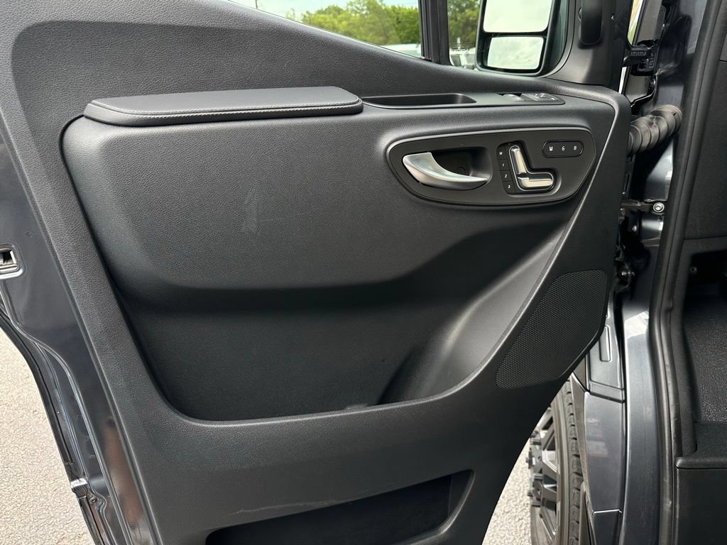 Used 2023 Mercedes-Benz Sprinter 3500 image 11