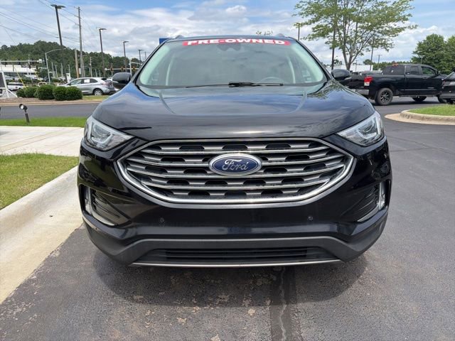 Used 2020 Ford Edge Titanium w/ Cargo Accessory Package FWD image 3