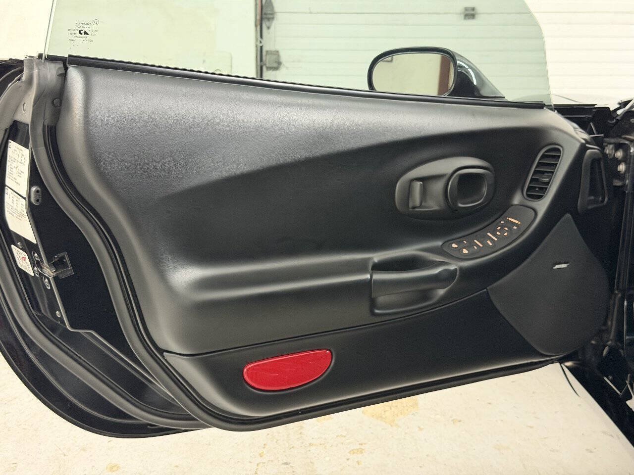 Used 2001 Chevrolet Corvette Z06 RWD image 31