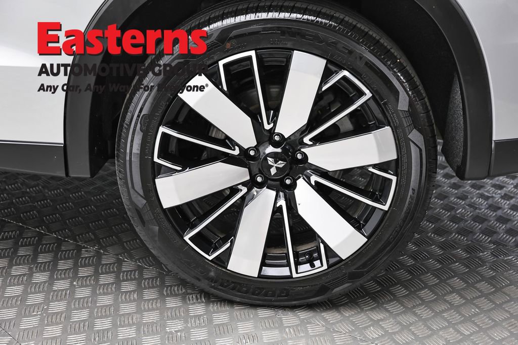 Used 2025 Mitsubishi Outlander SE AWD/4WD image 8