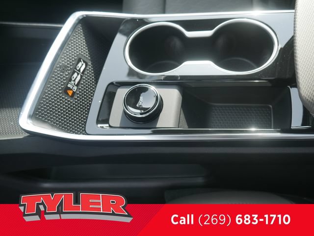 New 2026 Chevrolet Equinox LT w/ Convenience Package II AWD/4WD image 37