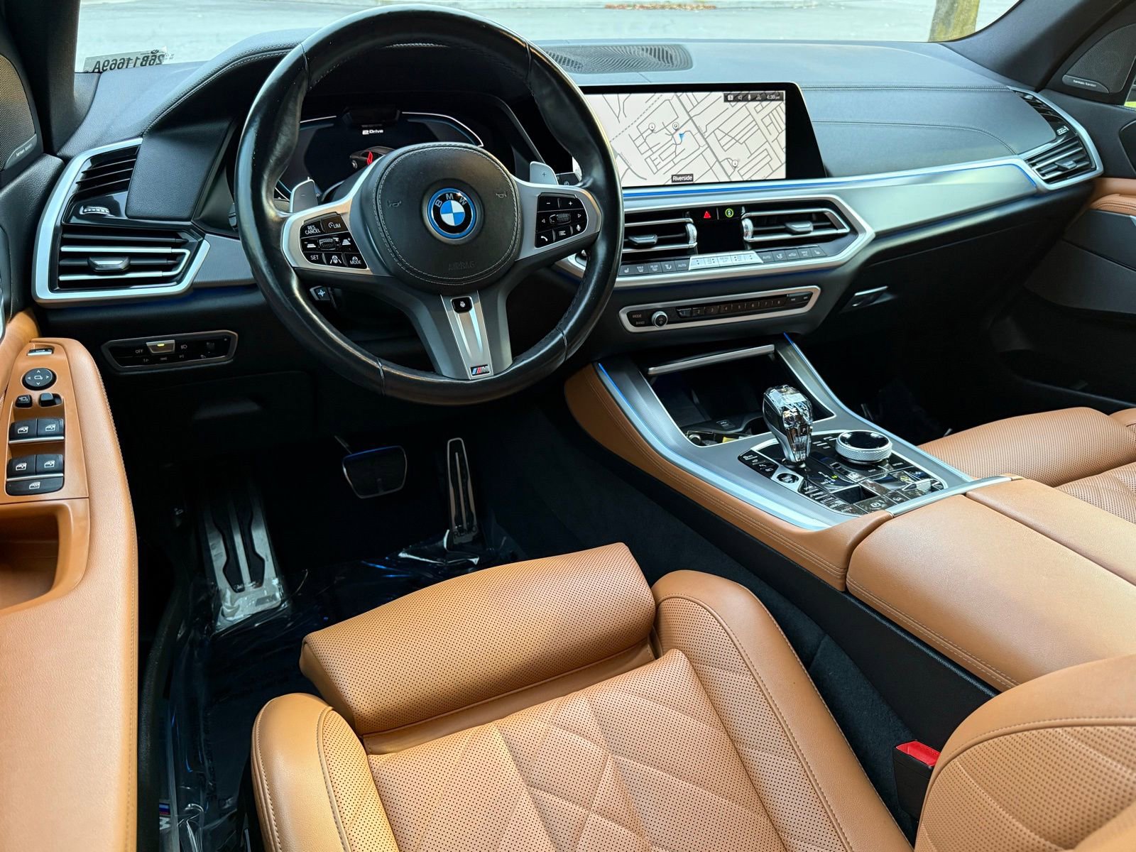 Certified 2023 BMW X5 xDrive45e w/ Executive Package image 31