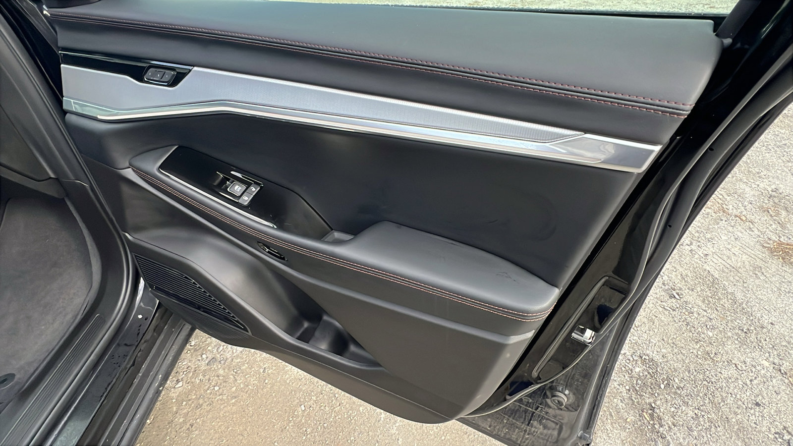 Used 2024 Jeep Wagoneer Launch Edition image 20