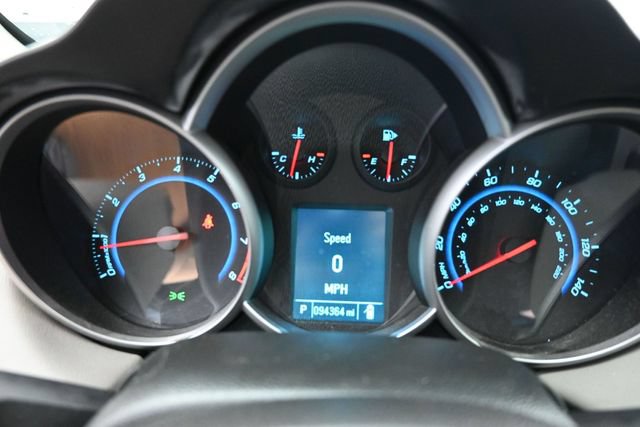 Used 2012 Chevrolet Cruze LS FWD image 16