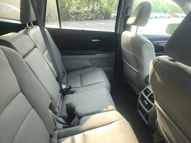 Used 2017 Honda Pilot EX-L image 8