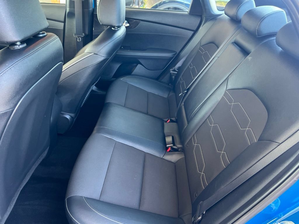 Certified 2022 Kia Forte GT-Line FWD image 8