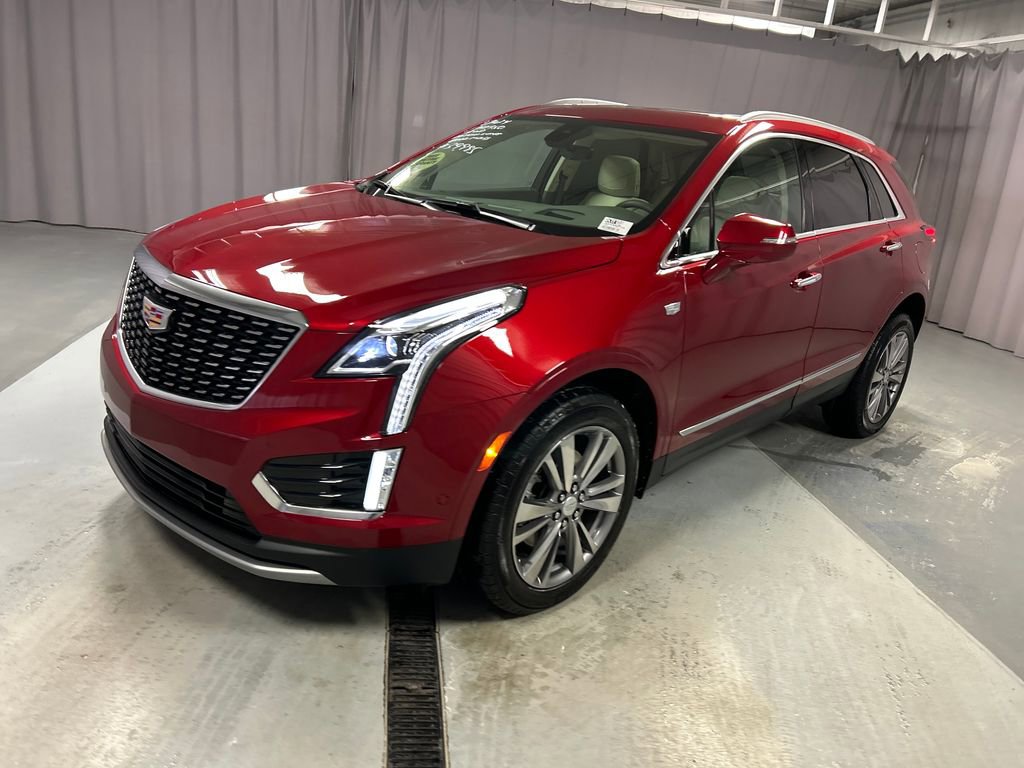 Used 2024 Cadillac XT5 Premium Luxury w/ Technology Package image 3