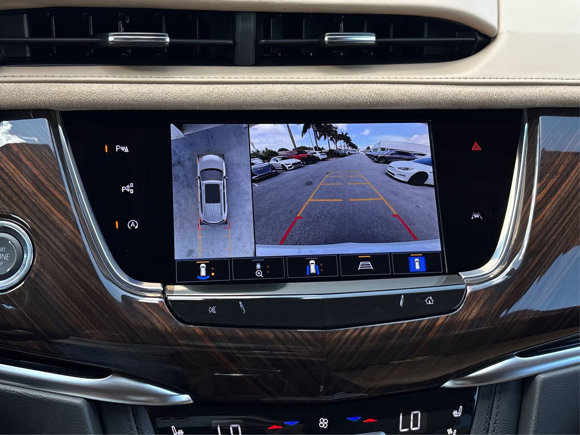 New 2025 Cadillac XT6 Premium Luxury w/ Platinum Package image 25