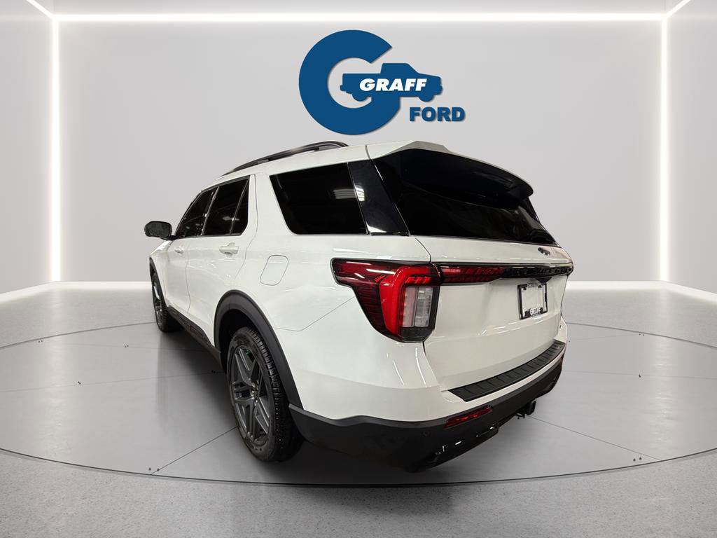 Used 2025 Ford Explorer ST-Line w/ ST-Line Street Pack image 5
