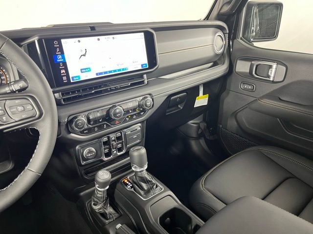 New 2025 Jeep Gladiator Sport w/ Premium Package AWD/4WD image 18
