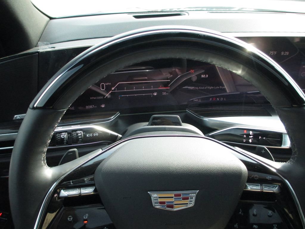 Used 2025 Cadillac Escalade Premium Luxury w/ Touring Package image 31